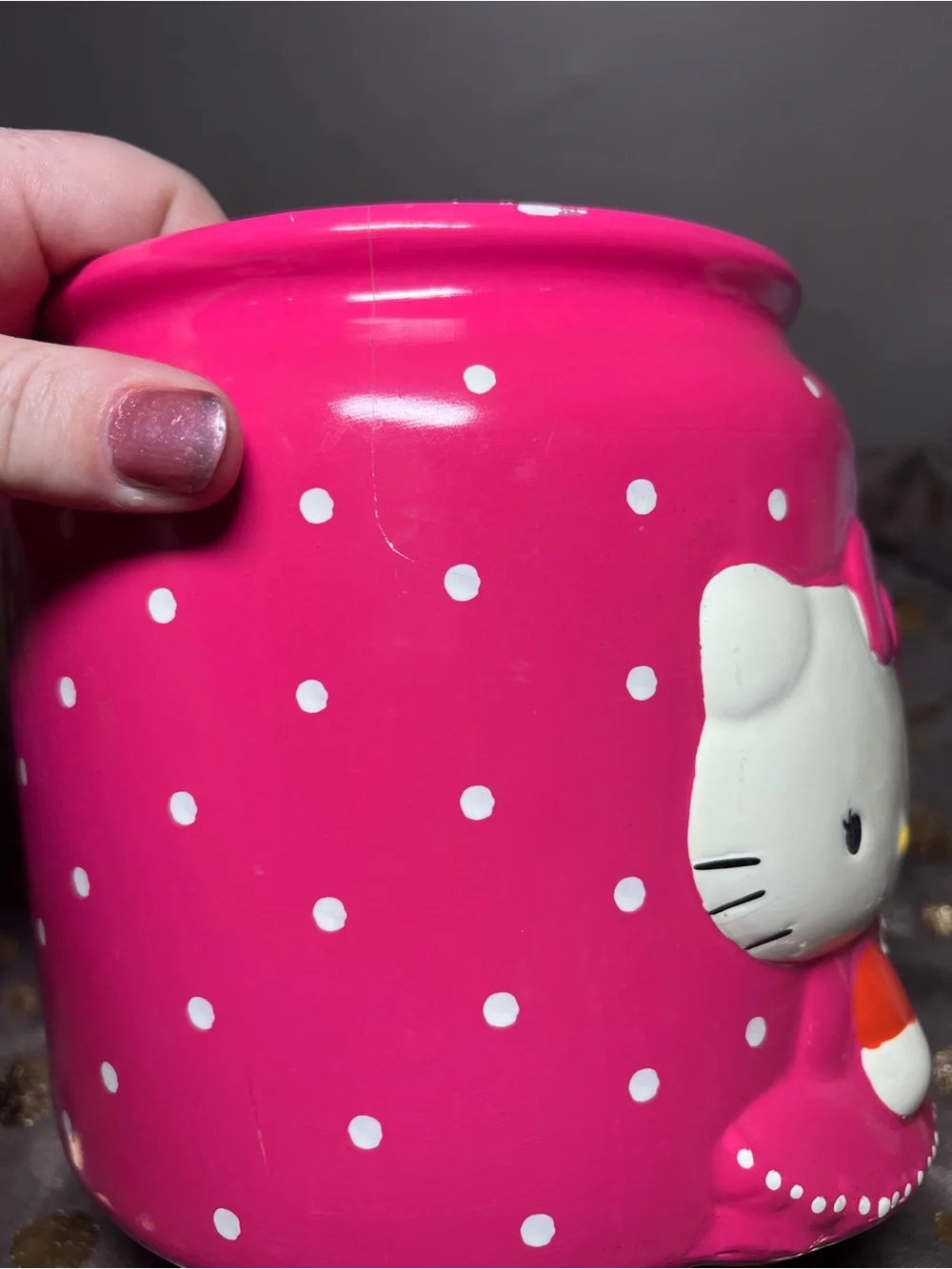 Hello Kitty vibrant hot